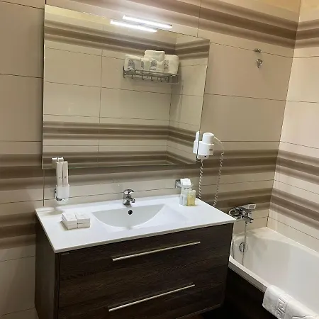 Apartment White Tower Privat 503 *